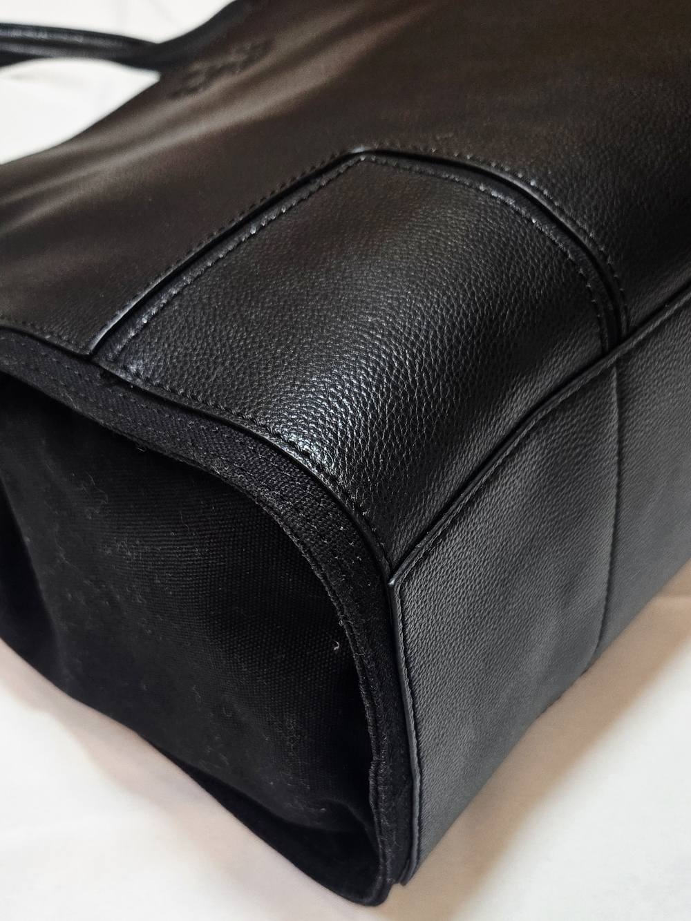 Tory Burch Elle Minimalist Black Leather Work Laptop Tote NWT - Picture 8 of 17